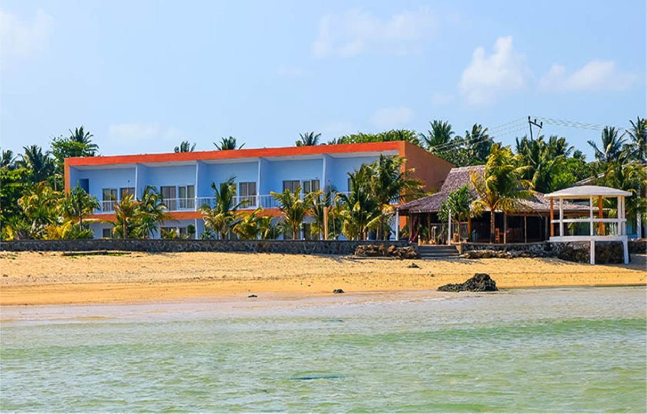 Turtle Beach Hotel Ujunggenteng Экстерьер фото